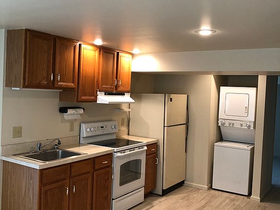 3rd image of 306 Washington St