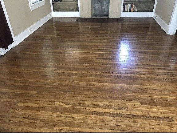 2nd image of 1371 S Parkway Blvd