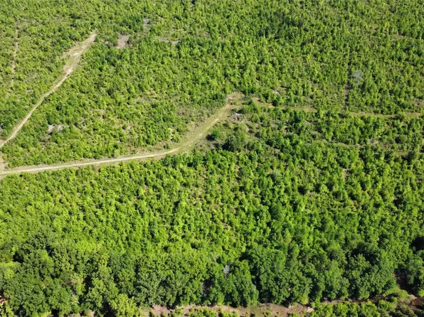 4308 County Rd, De Kalb, TX 75559