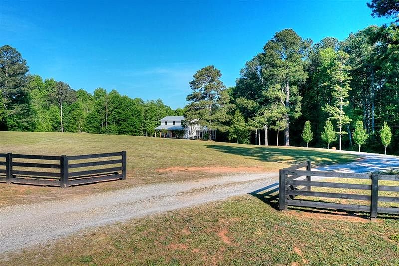 1st image of 1391 New Kings Bridge Rd