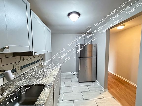 4th image of 132 Denrose Dr #132