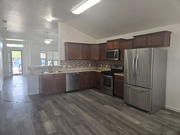 3rd image of 210 E 98th St