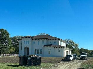 8318 Bevelhymer Rd, New Albany, OH 43081