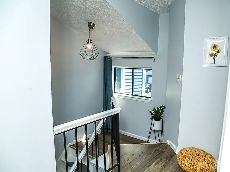 5805 Hana Rd — Photo 28