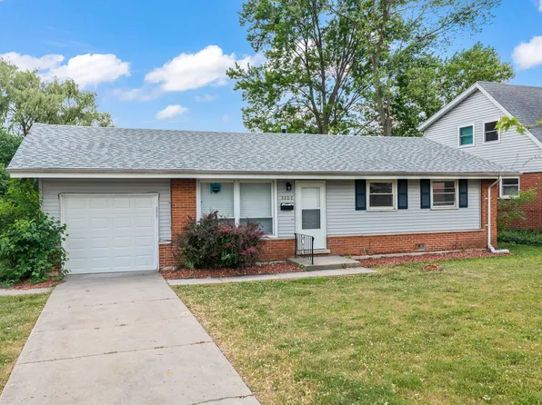 (undisclosed Address), Hazel Crest, IL 60429