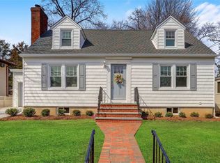 67 Broadway, Malverne, NY 11565