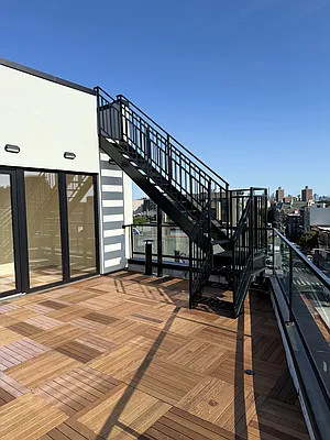 Sold by Nest Seekers International | media 4