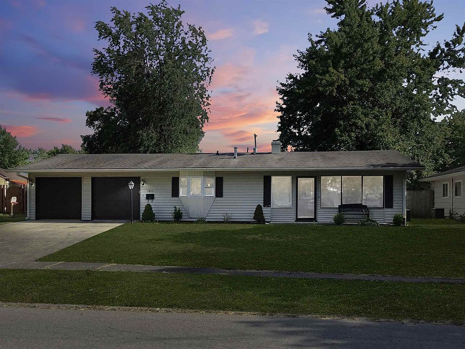 1st image of 1855 Washington Dr