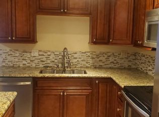Move-In Ready 2-Bedroom Condo in Prime Location near UT campus!, Knoxville, TN 37916