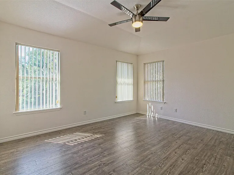 13421 Tossa Ln — Photo 21