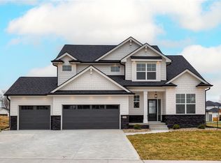 15228 Springbrook Trl, Urbandale, IA 50323