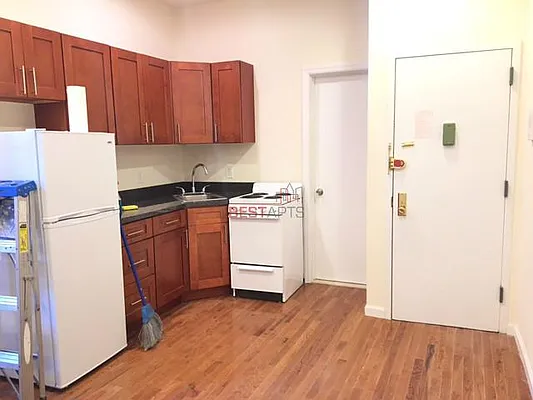 Rented by Best Apartments North Inc | media 26