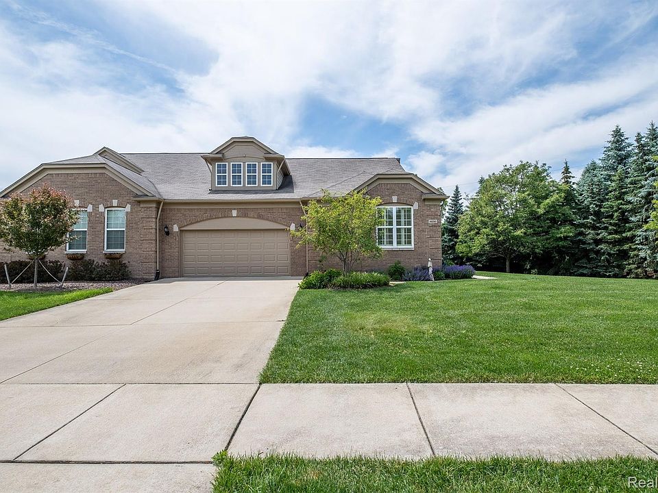 1st image of 49290 Freestone Dr