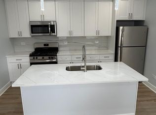 1713 S Jefferson St #3R, Chicago, IL 60616