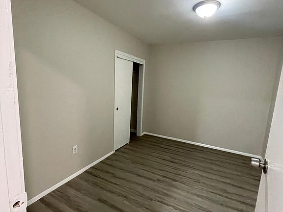 5th image of 458 Nye Ave APT 1A