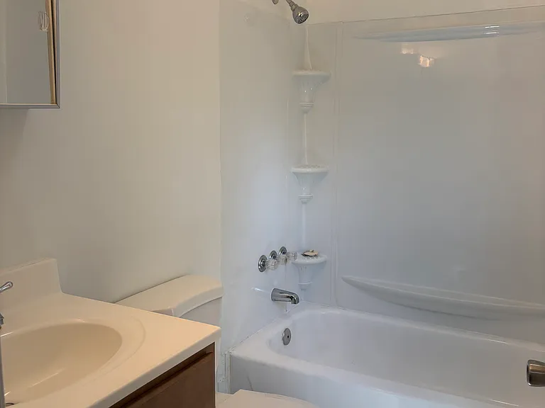 104 Barclay Hts — Photo 7