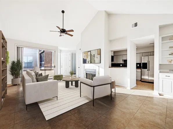 5200 Weslayan St #302, Houston, TX 77005