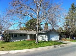 208 Montrose Dr, Folsom, CA