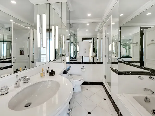 200 East 69th Street image 11 of 16