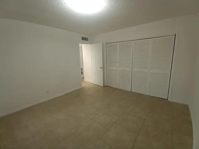 632 NW 13th St #16 — Photo 10