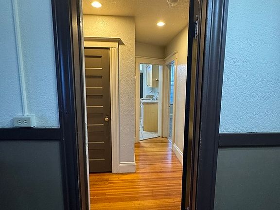 2nd image of 1934 Grant St APT 12