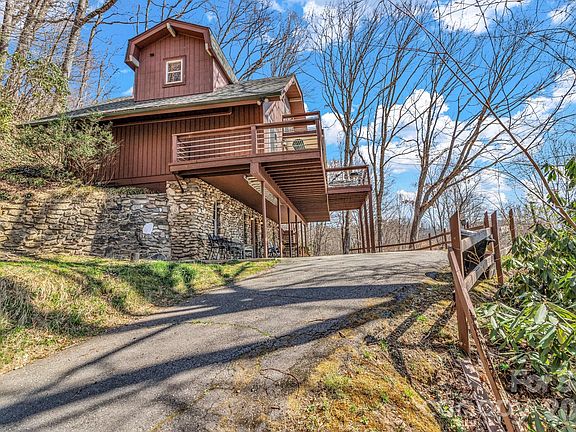 2nd image of 80 Hidden Falls Rd