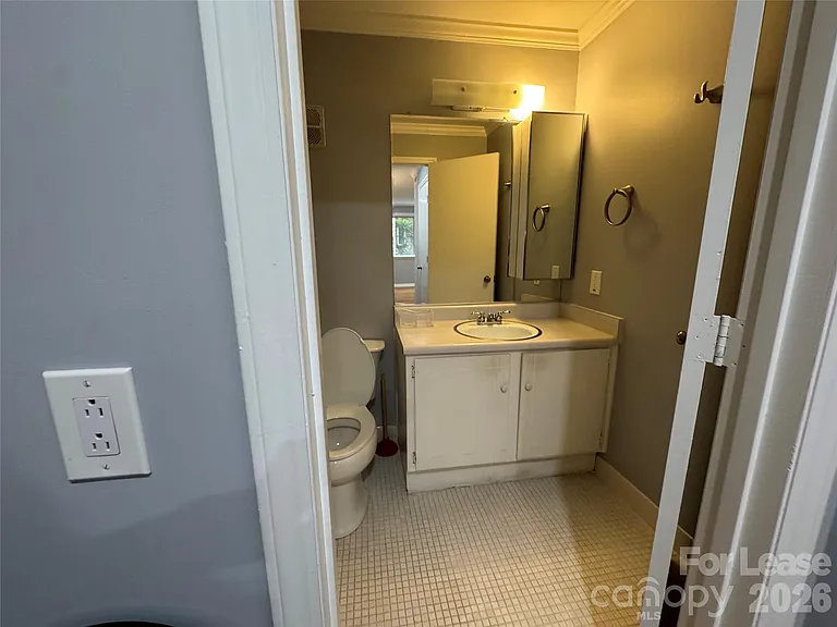 1323 Queens Rd #303 — Photo 17