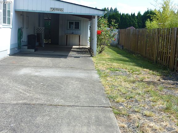 3rd image of 2815 NE 80th St