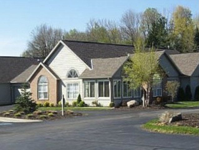 1st image of 420 Whippoorwill Ln