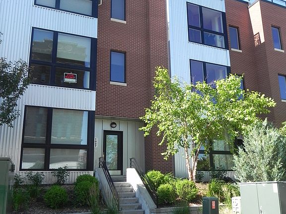 2nd image of 1027 Leavenworth St