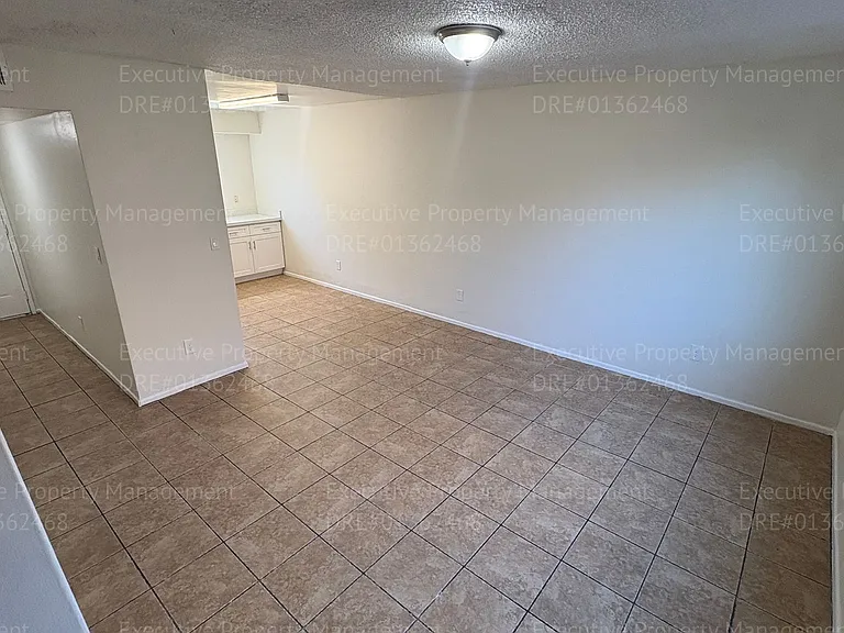 1405 Pacific St — Photo 3