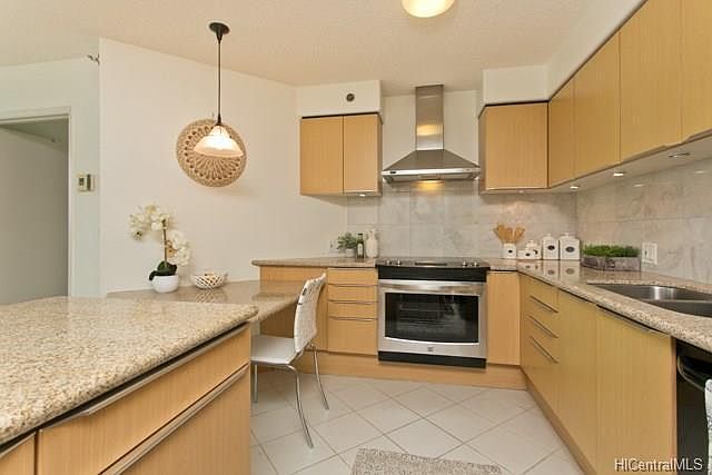 1st image of 801 King St #2310
