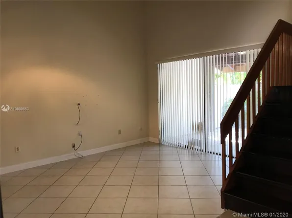 12522 SW 94th Ln, Miami, FL 33186