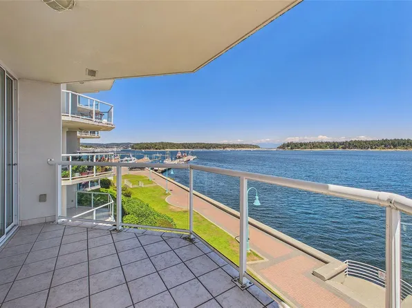 150 Promenade Dr #311, Nanaimo, BC V9R 6M6