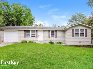 1052 Adrian Cir SW, Conyers, GA 30094