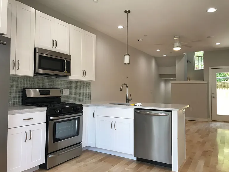3728 Brandywine St — Photo 7
