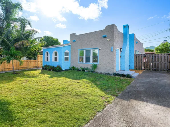 120 NW 4TH Avenue, Boynton Beach, FL 33435
