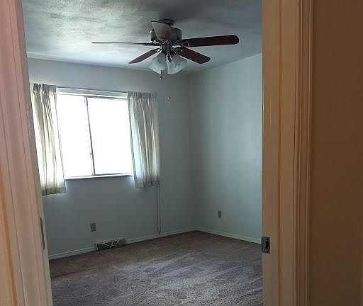 BOTH BEDROOMS UPSTAIRS HAVE CEILING FANS
