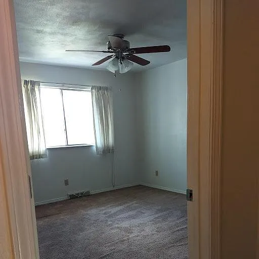 BOTH BEDROOMS UPSTAIRS HAVE CEILING FANS