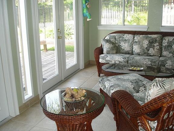 3rd image of 952 Summer Lakes Dr
