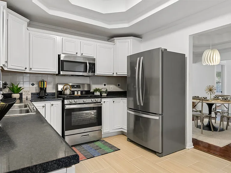 2728 Alco Ave — Photo 8