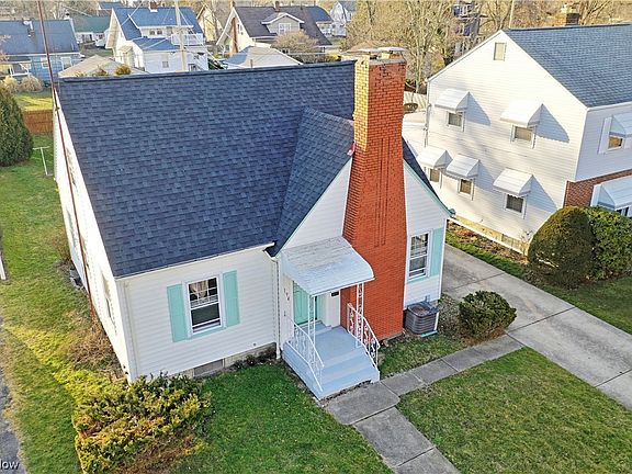 2nd image of 194 Hazelwood Ave SE