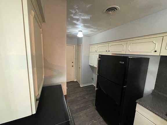 2nd image of 108 Brookwood Dr