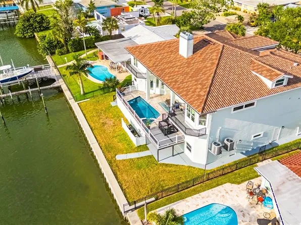 124 Leeward Is, Clearwater, FL 33767