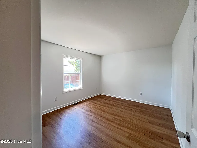 10 Beryl Cir — Photo 13