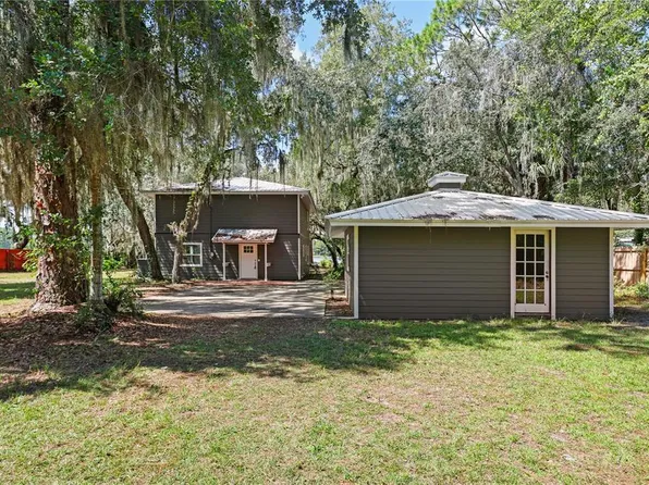 153 Hidden Lake Trl, Hawthorne, FL 32640
