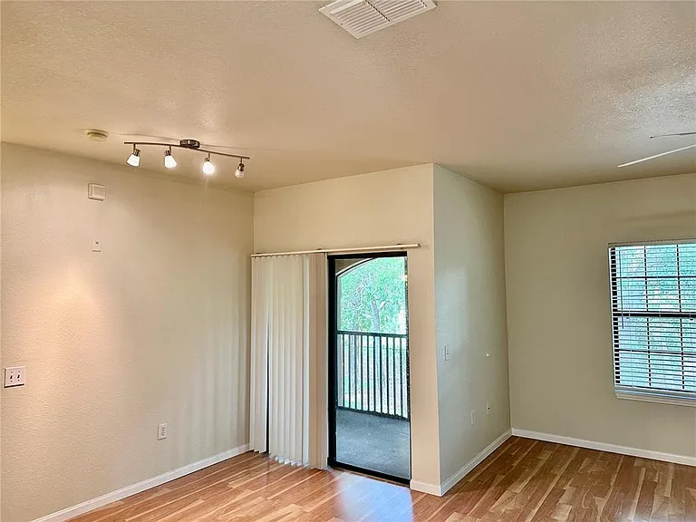 2141 Portofino Pl #2827 — Photo 8