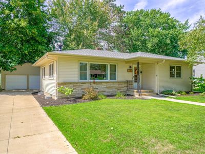 325 12th St S, Hudson, WI, 54016
