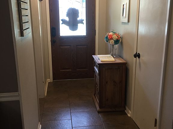 3rd image of 108 Sylvia St