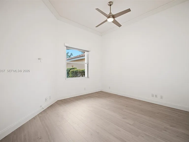 2497 Bay Isle Dr — Photo 25
